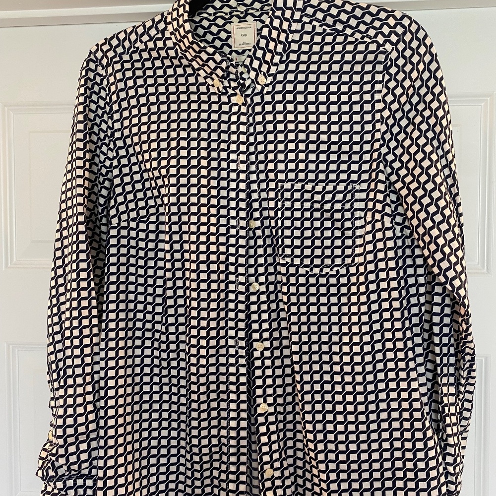 The gap tailored shirt